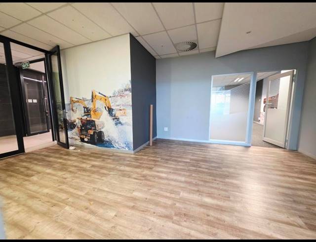 BUSINESS PROPERTY TO RENT IN MENLYN